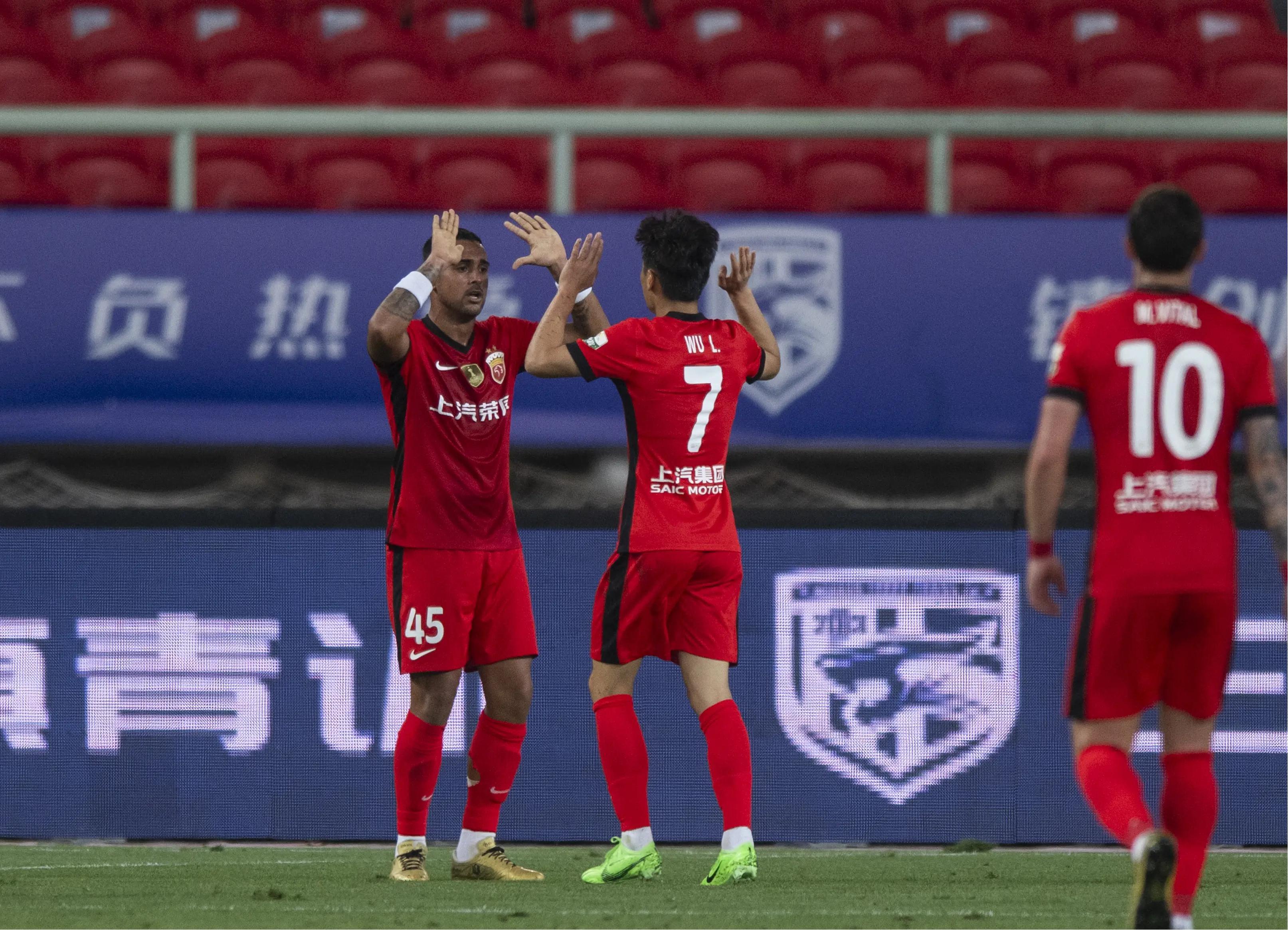 关于加时末段北京国安备战葡超；回应争议细节曝光；悬念犹存；赛程密集仍需轮换的信息